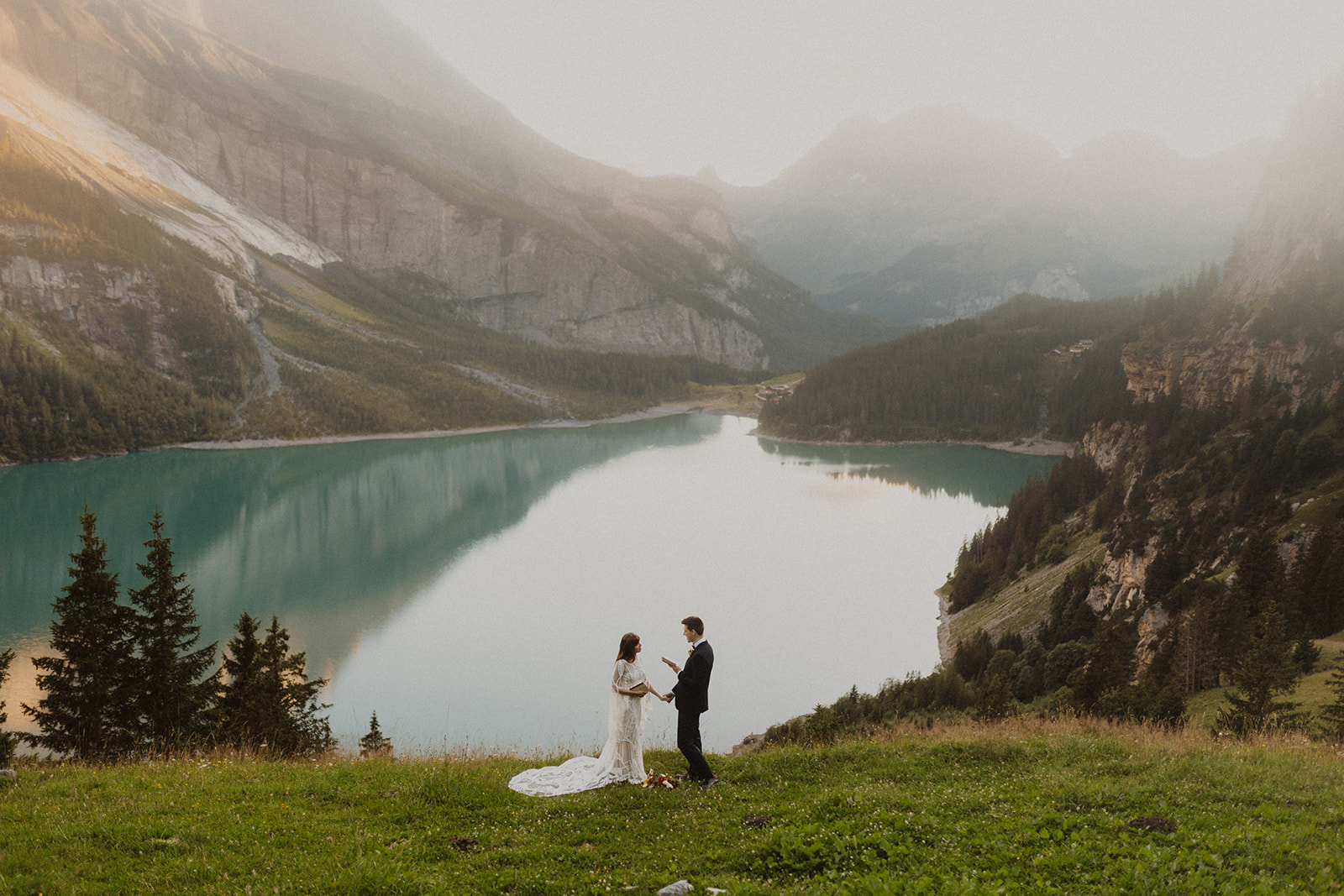 elopement photographer in the swiss alps