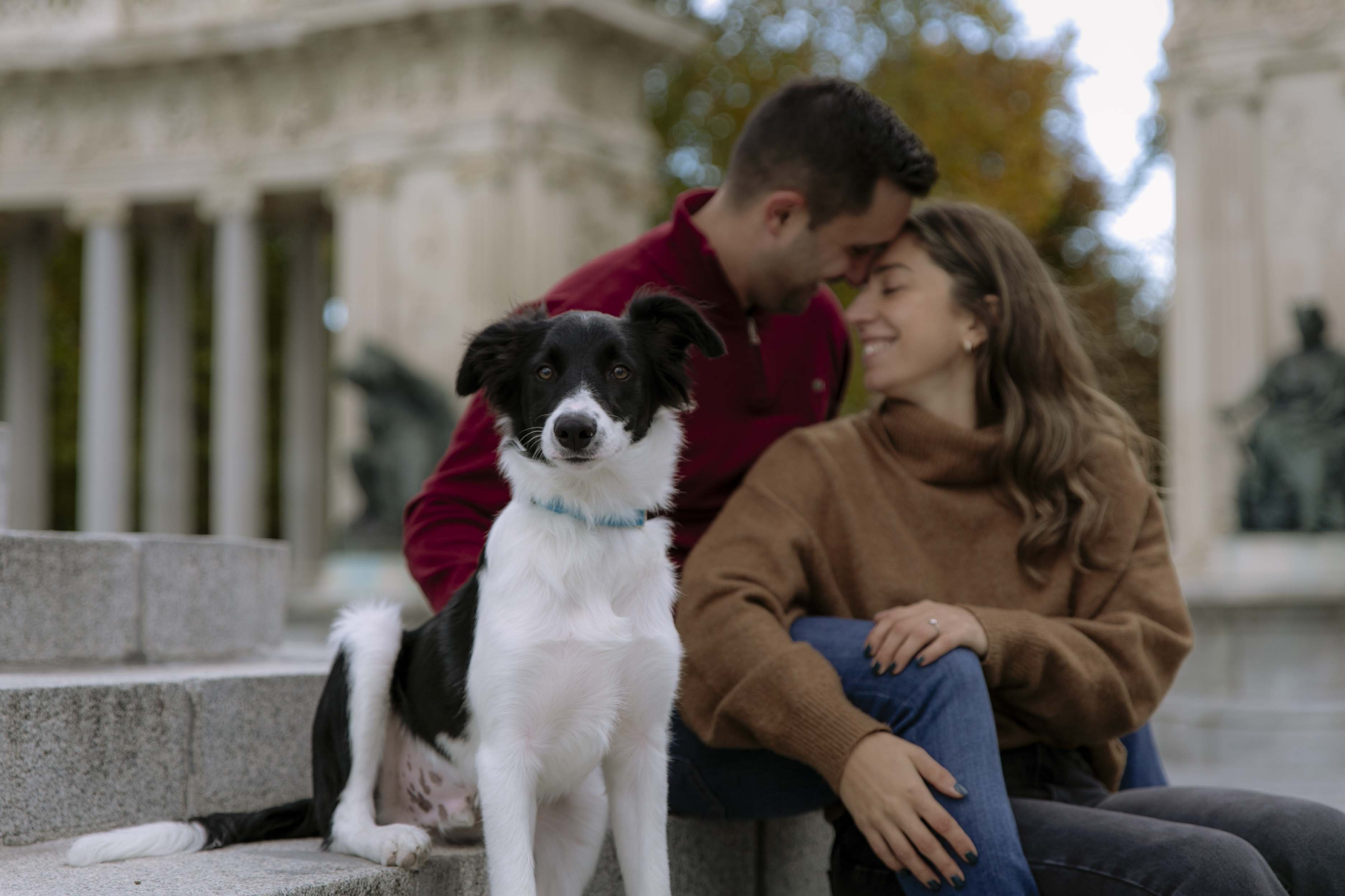 sesion de fotos de pareja con mascota en madrid