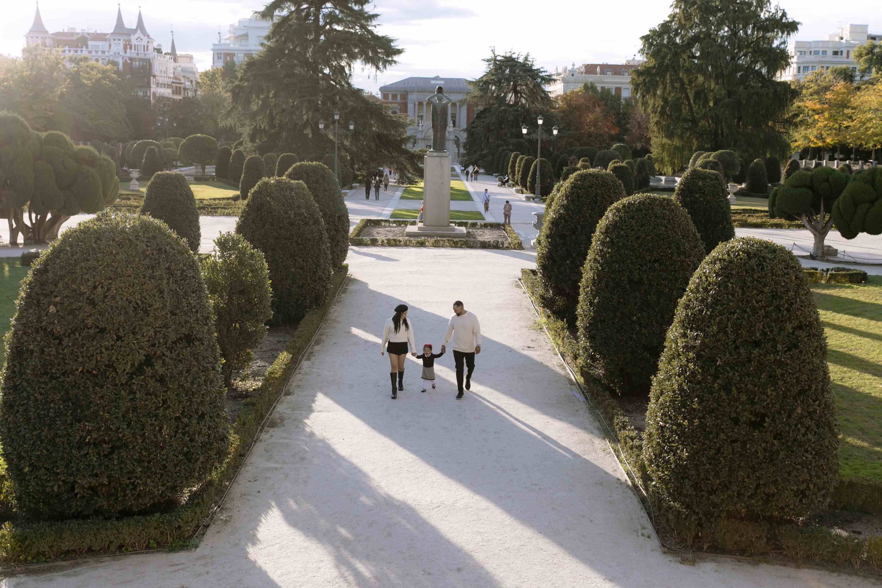 sesiones de fotos en familia en el retiro de madrid