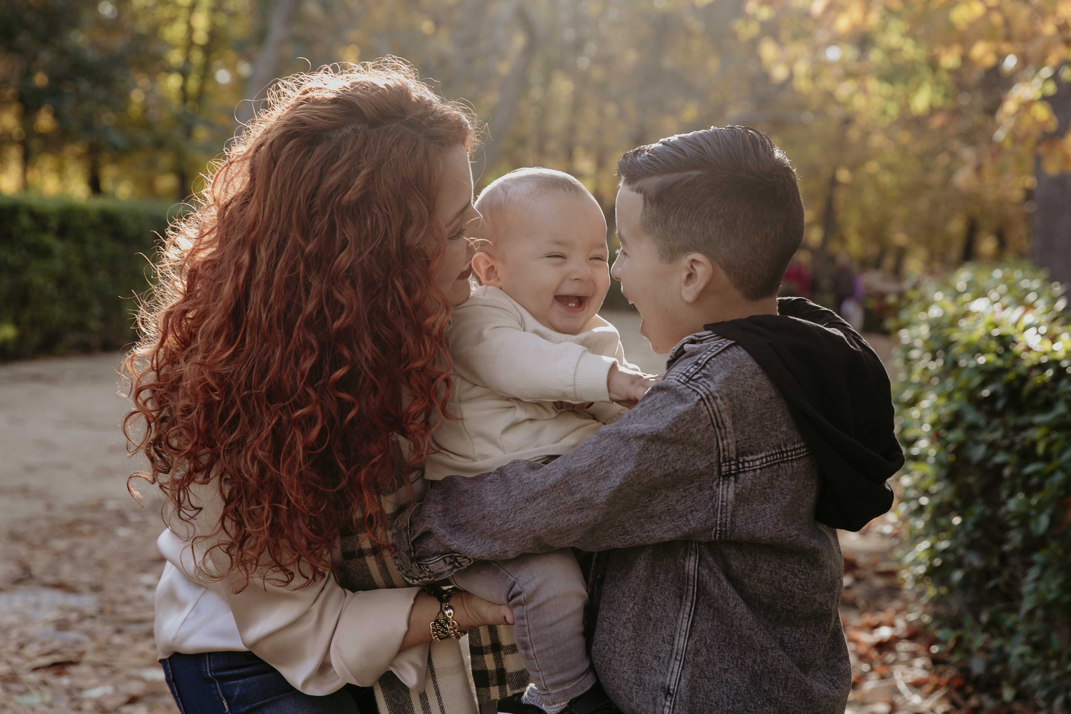 sesiones de fotos naturales en familia en madrid