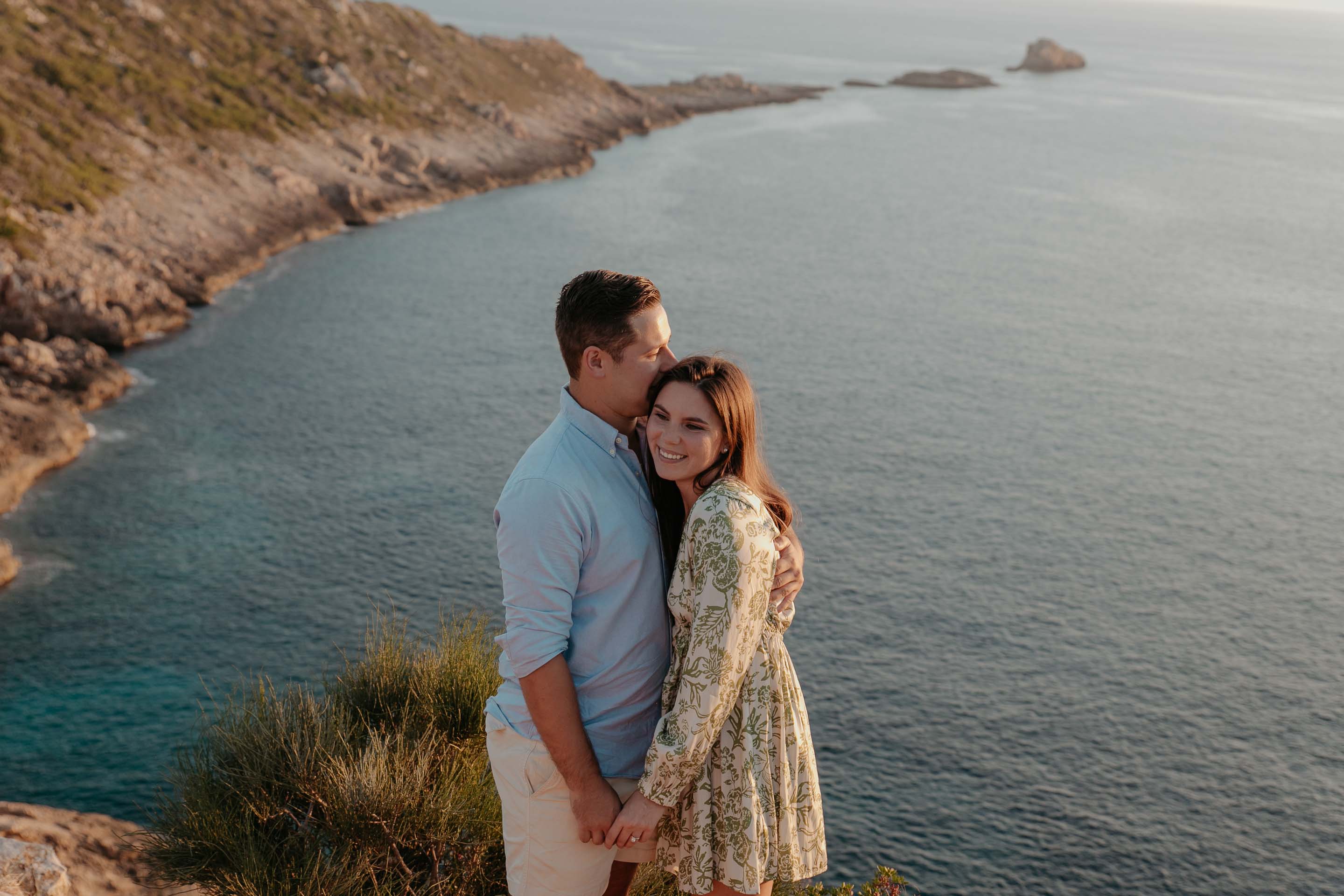 mallorca engagement photographer
