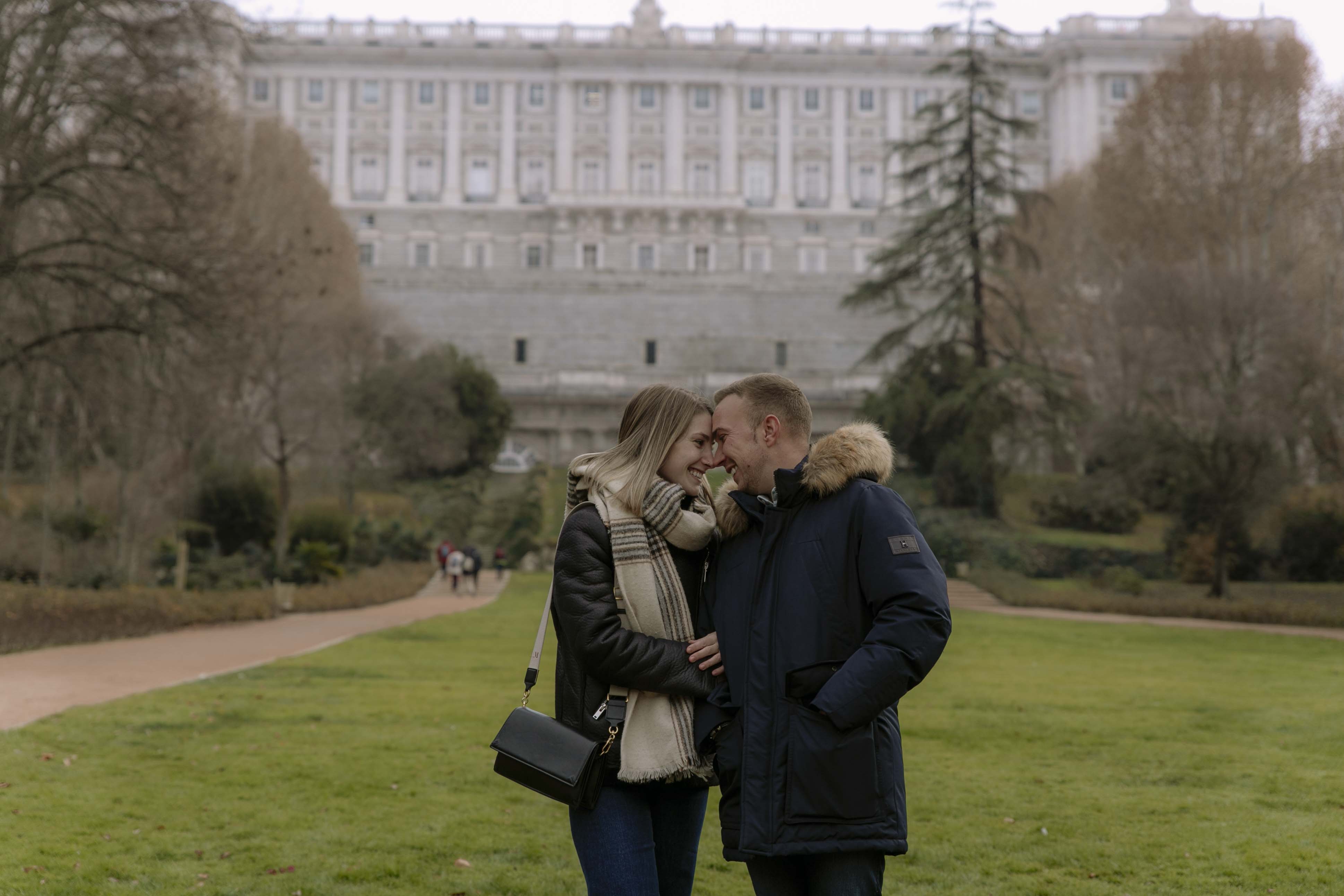 sesion de fotos pareja parque campo del moro