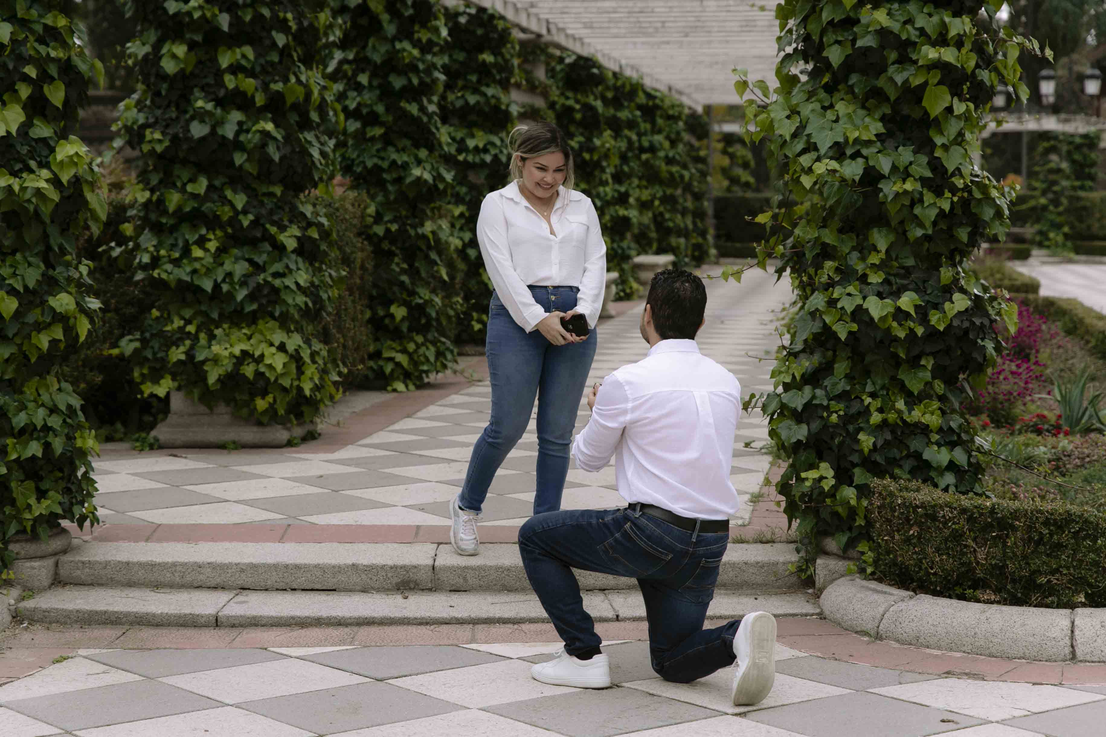 Madrid fotografa de pedidas de mano y bodas
