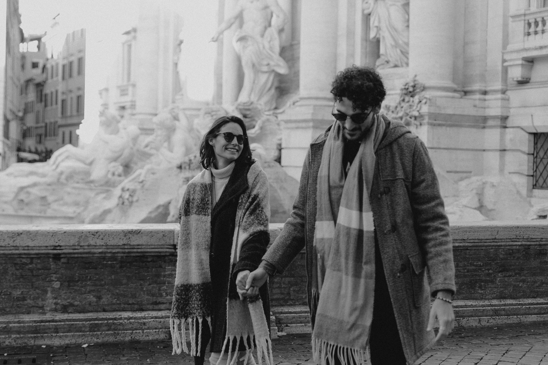 engagement photoshoot in rome, italy