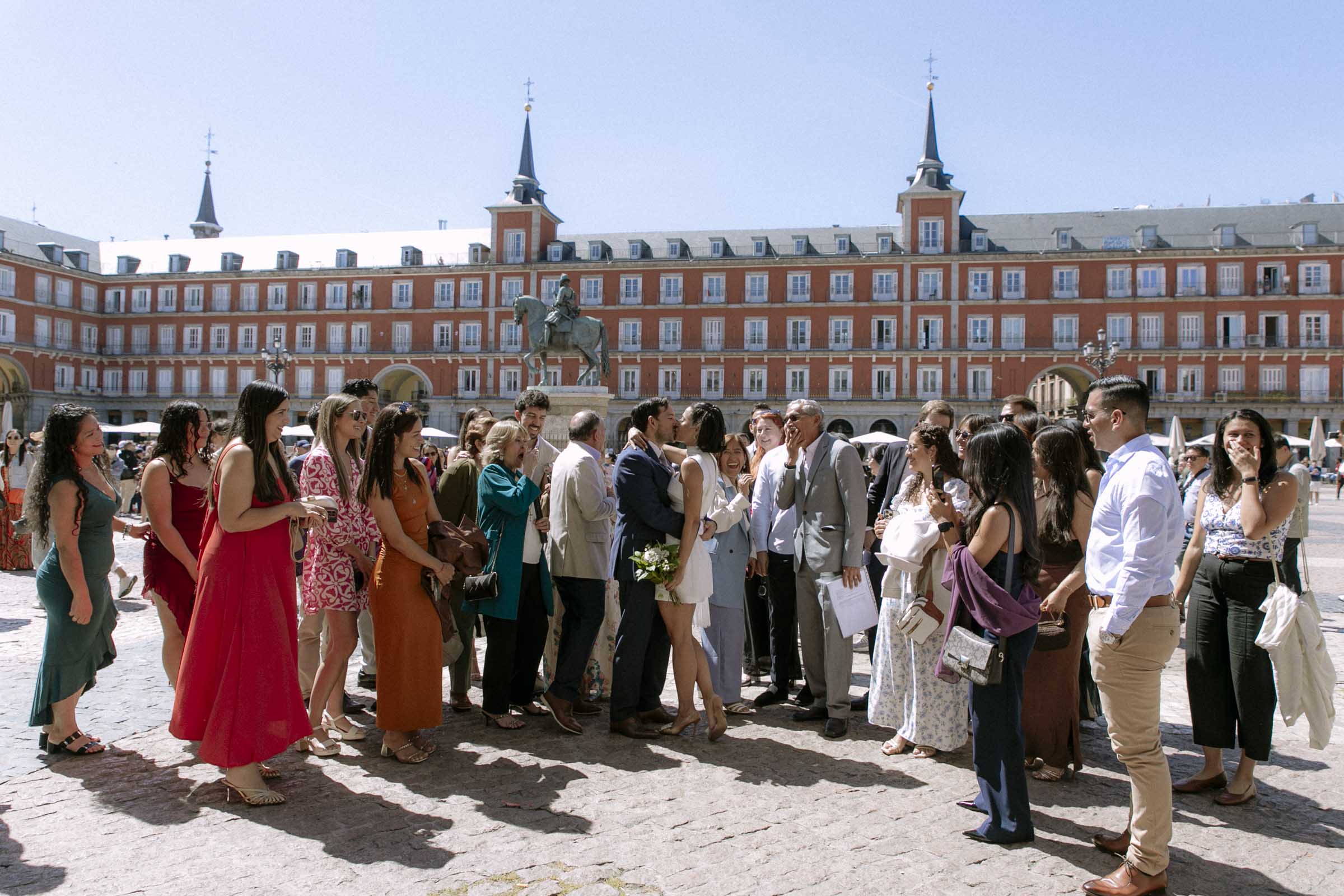 fotos profesionales de boda en la plaza mayor de madrid